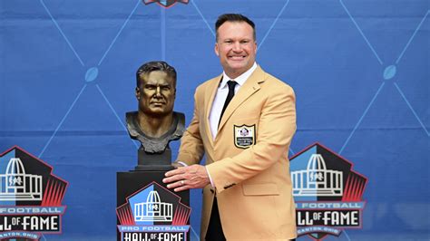 Zach Thomas Hall of Fame wait finalist Canton 2023